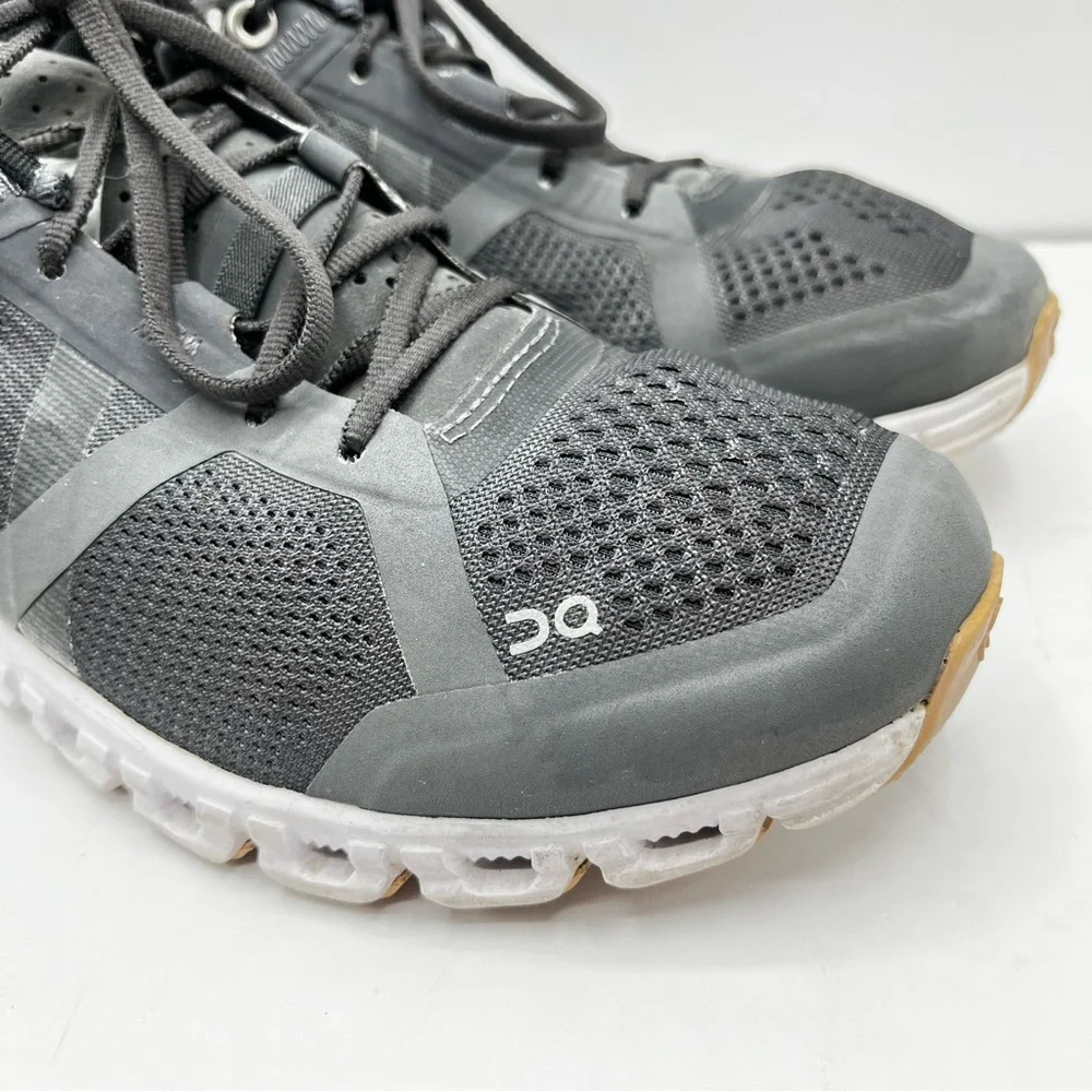 On Cloud Women’s Size 7 Gray/Pink Sneakers Running Active
